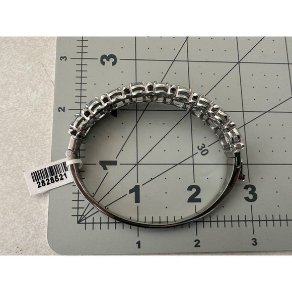 Silver tone 316 L Stainless steel light pale blue rhinestones bangle bracelet - Picture 8 of 9